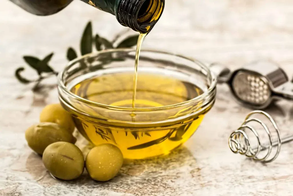 A Mund të Skuqim me Vaj Ulliri? Pika e Tymit dhe e Vërteta e Gatimit